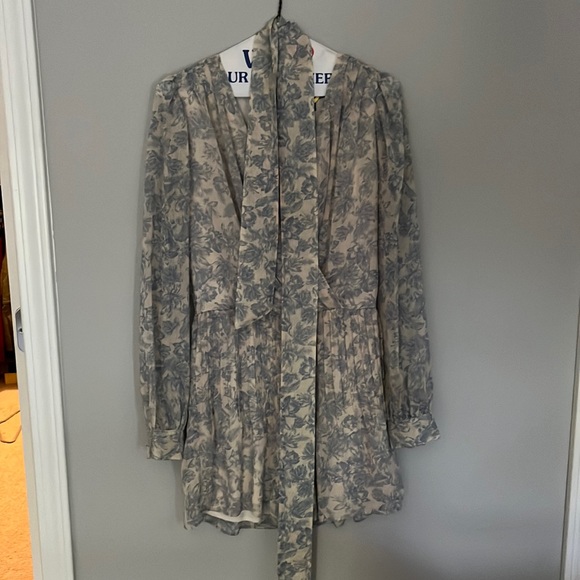 Shorts romper - Picture 2 of 6